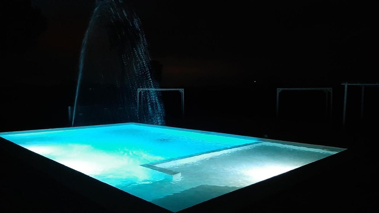 Masseria San Nicola B&B トッレ・サンタ・スザンナ エクステリア 写真