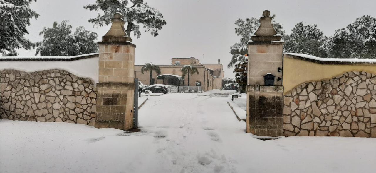 Masseria San Nicola B&B トッレ・サンタ・スザンナ エクステリア 写真