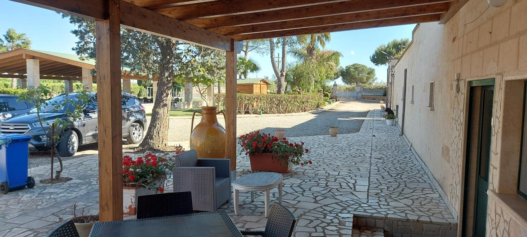Masseria San Nicola B&B トッレ・サンタ・スザンナ エクステリア 写真